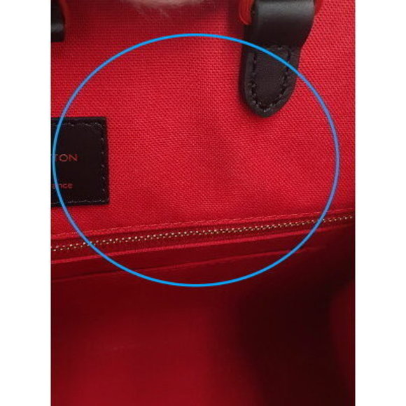 Louis Vuitton Monogram Giant Onthego Bag - Picture 4 of 8